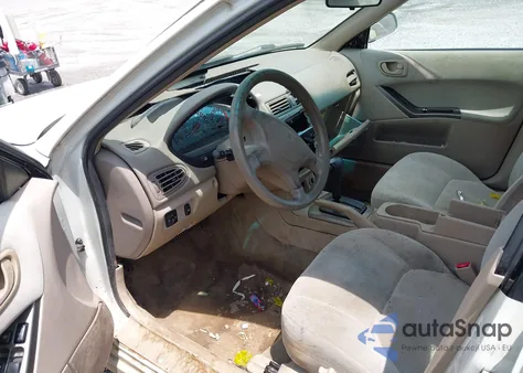 2002 Mitsubishi Galant Es/Ls z USA, uszkodzony, nr VIN 4A3AA46G12E008253